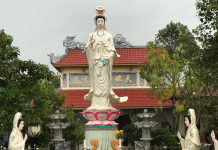 Chùa Thiên Mụ và truyền thuyết về vua Gia Long