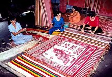 Làng chiếu Long Cang