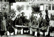 Đừng quên những ngón đàn đờn ca tài tử!