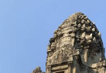 Câu hỏi bí ẩn: Chủ nhân thực sự của đền Angkor Wat là ai?!