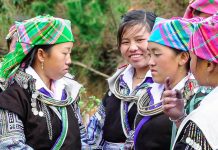 Trang phục người H’mông Hoa